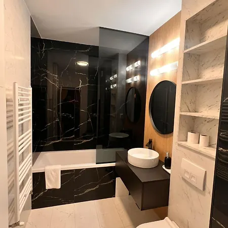 Lägenhet Rozelor Apartament 85 *